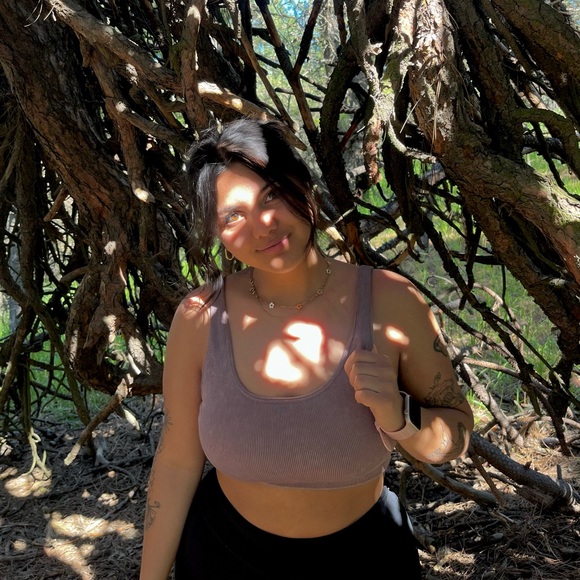 Meet your Posher, Bianca - Picture 2 of 3